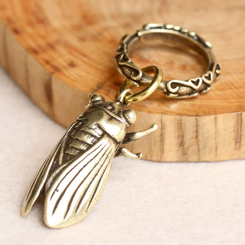 Vintage Brass Cicada Keychain Pendants Gifts Pure Copper Lucky Key Chain Ring Hanging Trinkets Chinese Feng Shui Keyring Pendant