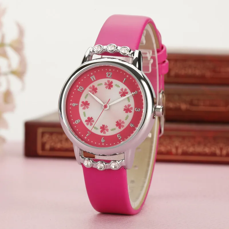 UTHAI CQ09 Kids Quartz flowers watch for Girls Princess Leather wristwatch Baby Rhinestone Retro clocks