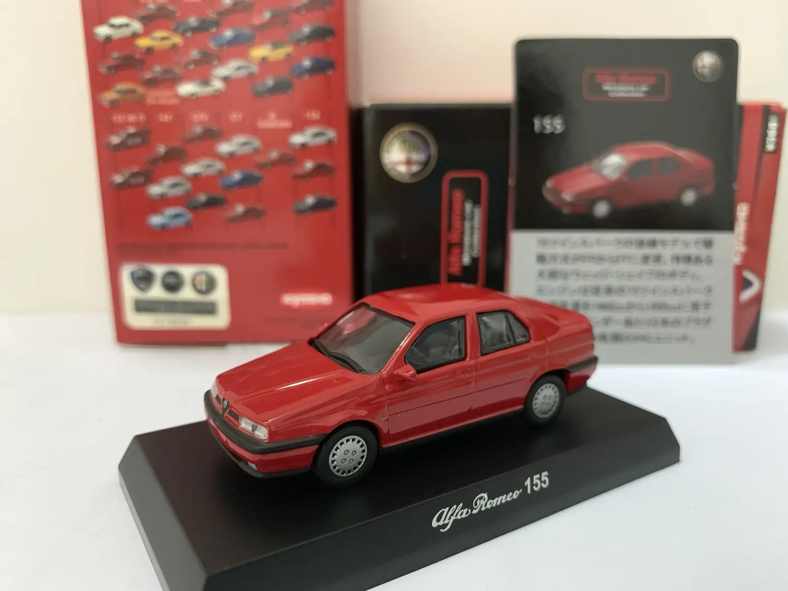 1:64 KYOSHO Alfa Romeo 155 Collect die casting alloy trolley model