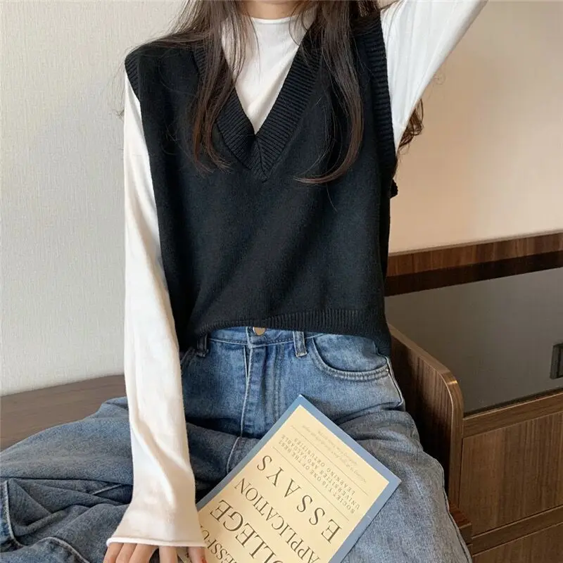 Sweater Vest Women Solid Autumn Winter All-match Leisure Outerwear Knitted V-Neck Sleeveless Female Elegant Chic Simple Harajuku