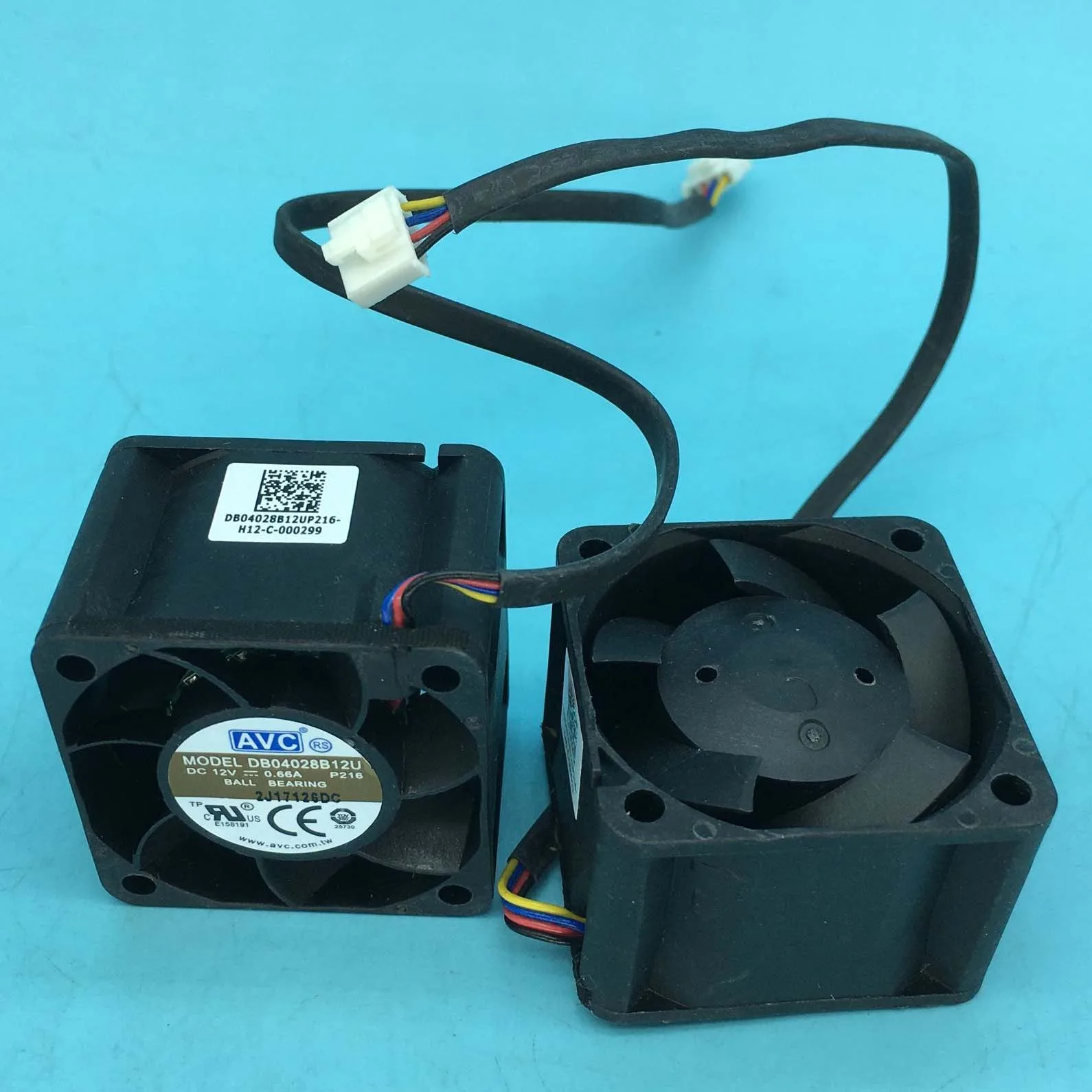 Ventilador de refrigeración potente de 40mm para AVC 4028, ventilador de servidor de alta velocidad de 12V, 0.66A, 40x40x28mm, rodamiento de bolas Dual de 4 cables y 4 pines, 1 unidad