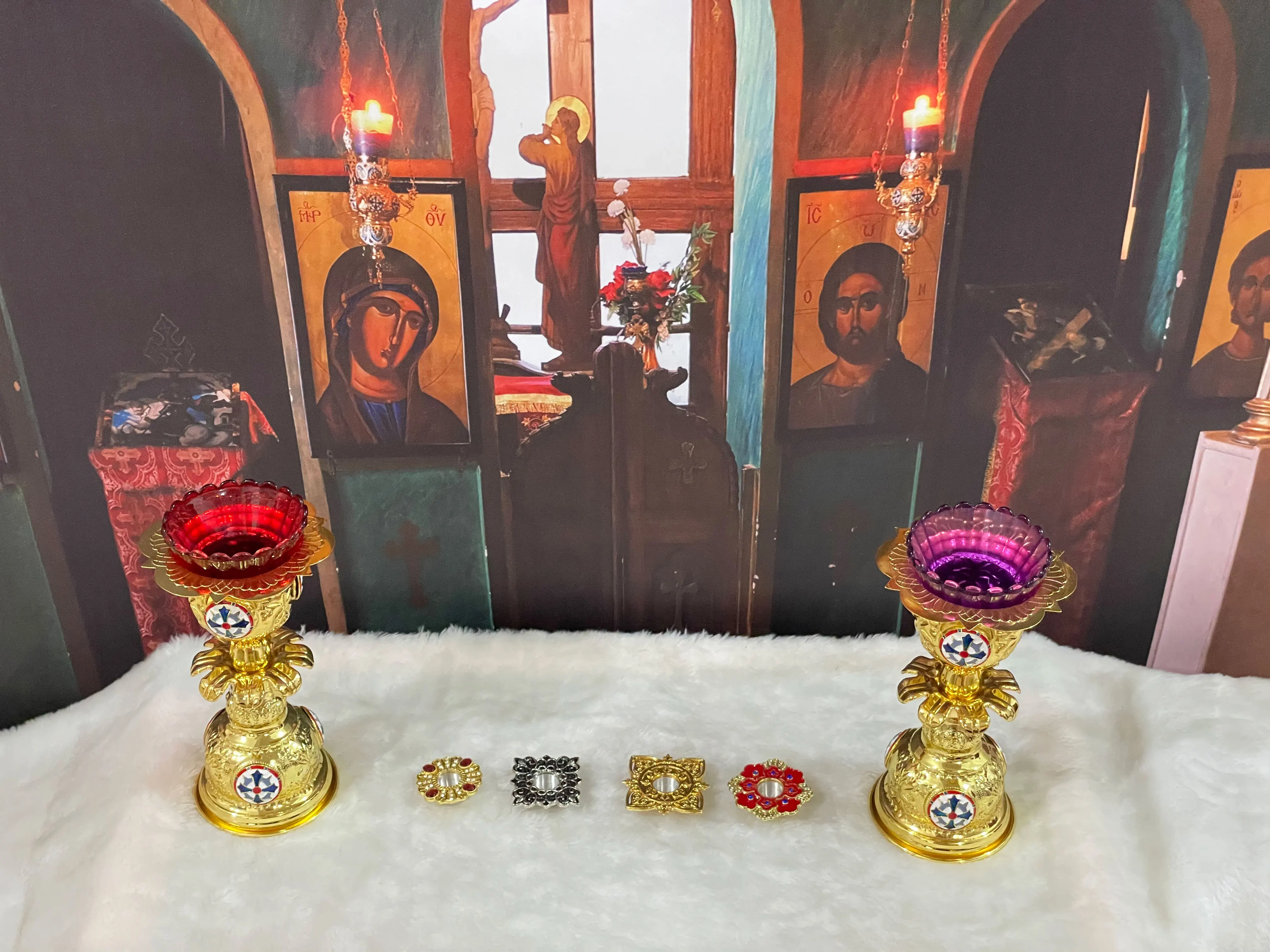 HTISOK Orthodoxes Kreuz Jesus-Kruzifix Religiöse Artikel Kirchendekoration Kreuz-Ornament Reliquienkiste Schutzvorrichtung – Detail 1