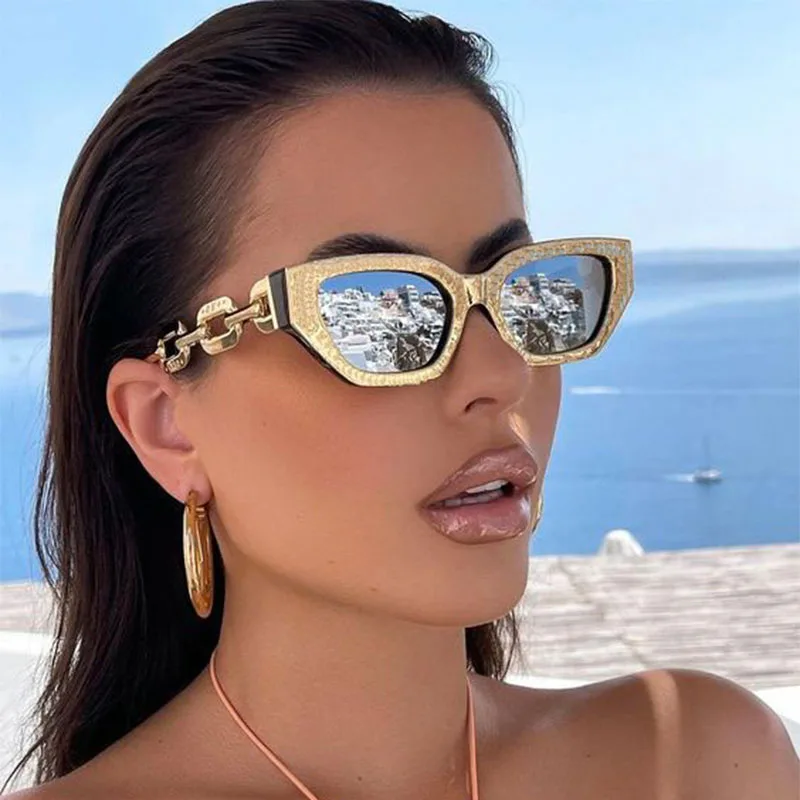 

Vintage Cat Eye Sunglasses For Women New ​Brand Small Metal Chain Sunglasses Elegant Eyeglasses Trend Fashion Black Shades