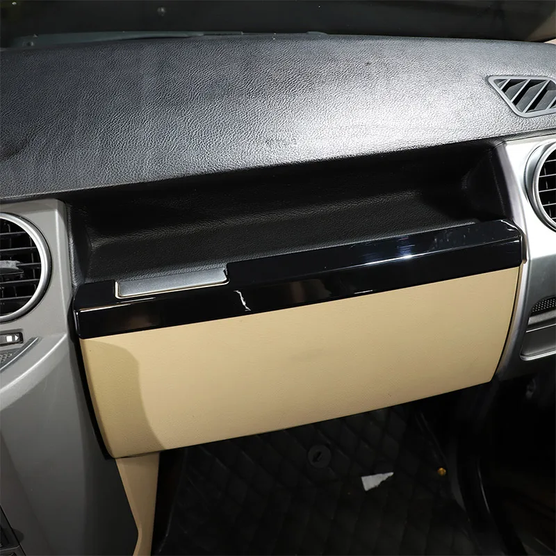 NEW!!! ABS Black For Land Rover Discovery 3 LR3 2004-2009 Car Glove Box Storage Compartment Panel Trim Strip Car Accessories