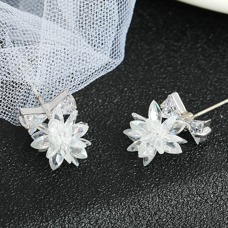 Crystal ice flower bow earrings silver Color needle earrings female  and South Korea sweet zircon  searrings 2021 trend