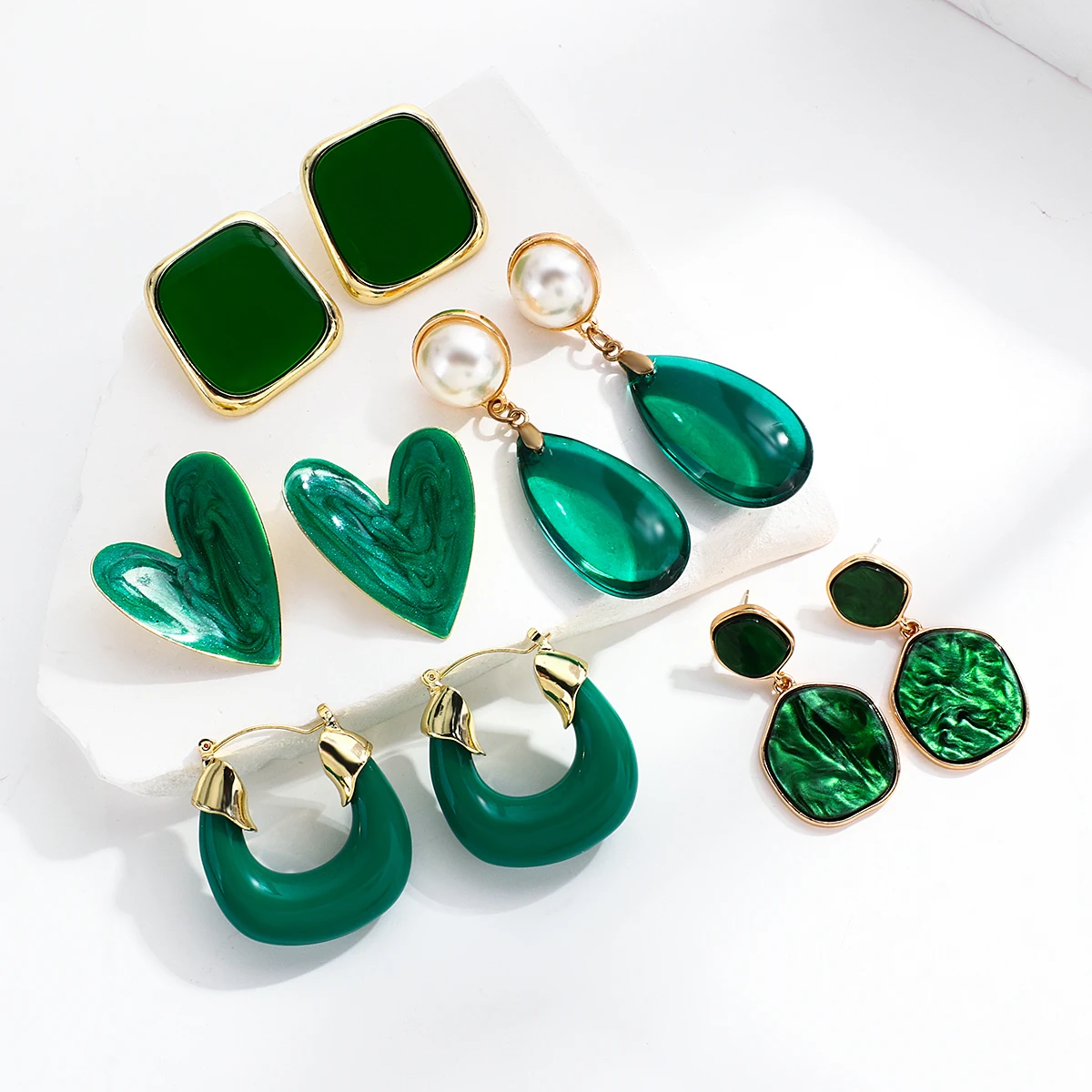 AENSOA New Korean Statement Earrings for Women Green Acrylic Round Square Geometric Dangle Drop Earring Brincos 2021 Fashion