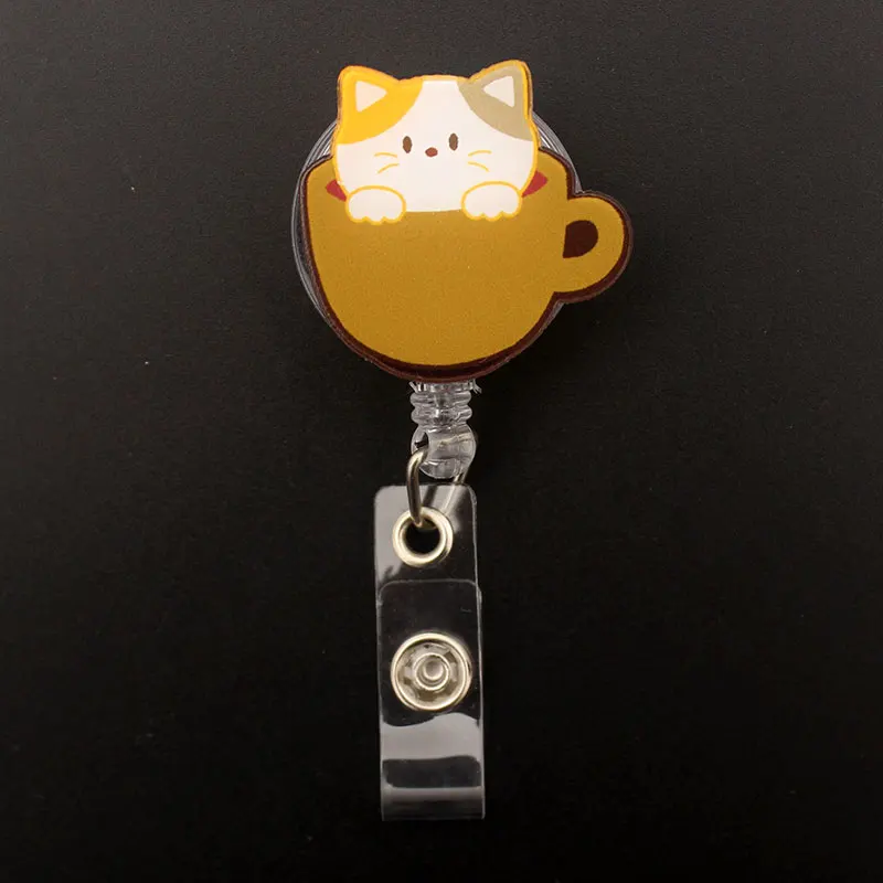 Niedlich Die Katze In Tasse Stil Versenkbare Karte Halter Abzeichen Reel Krankenschwester Ausstellung Enfermera Mädchen Und Junge Name Karte