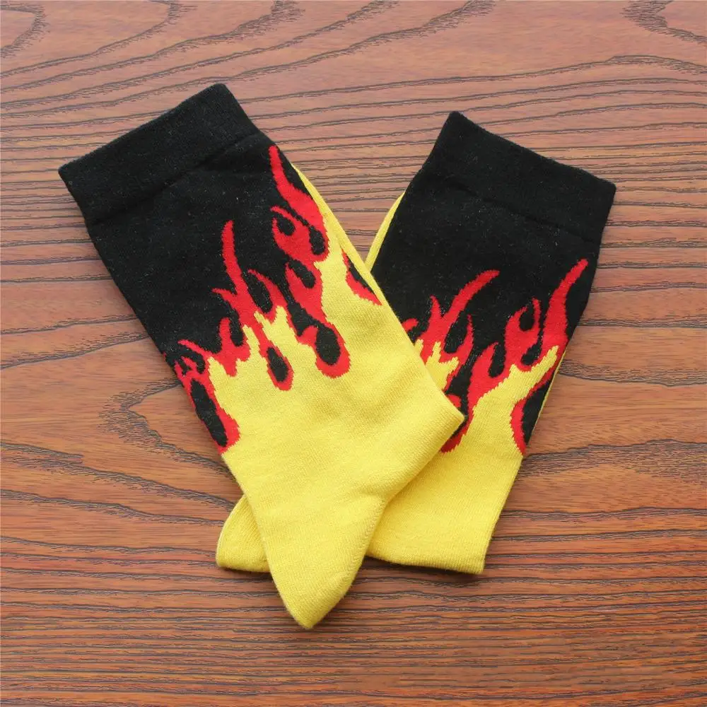 Flame Socks for Men Women Hip Hop Cartoon Fire Yellow Black Fashion Designer Sports Skateboard Cool Stuff Gift Wholesale(SO23)