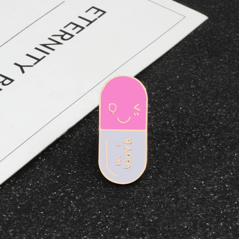 Medical  Badge Brooch Tooth Stethoscope Pill Brain Cartoon Metal Accessory Doctor Lapel Bag Button Pin kids Friends Jewelry Gift