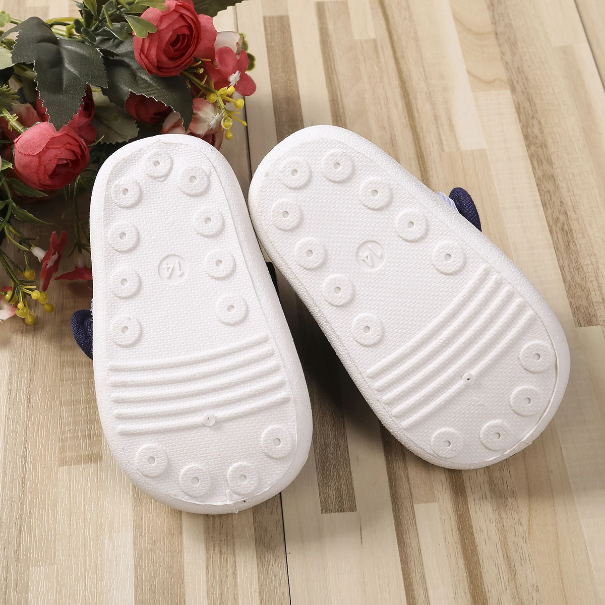 أحذية أطفال للجنسين غير قابلة للانزلاق ، أحذية أطفال للجنسين ، نعل ناعم متشابك ، ما قبل المشي ، هدية