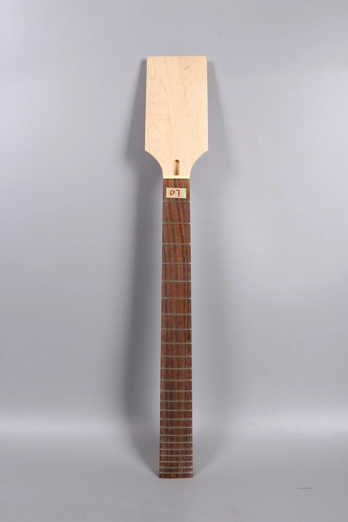 

22fret guitar neck 24.75 inch Maple Rosewood Fretboard No inlay no Fret Paddle head DIY Electric guitar