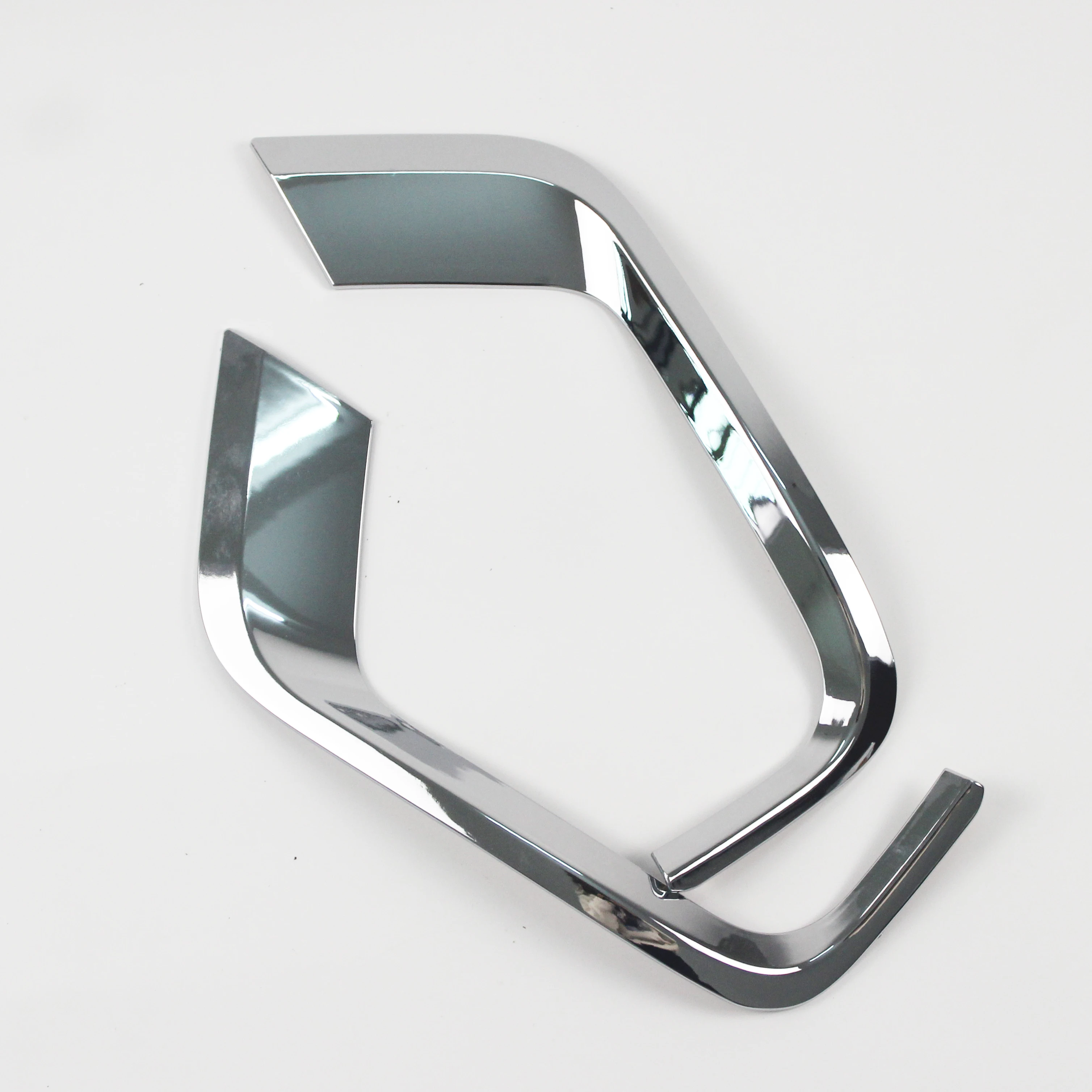 غطاء مصباح الضباب الأمامي المصنوع من الكروم لسيارة تويوتا لاند كروزر 300 FJ300 LC300 VXR GXR 2022 ملحقات #4