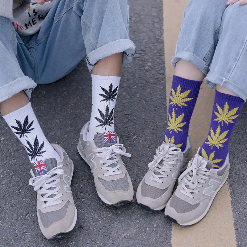 Fashion high quality cotton socks Hemp Leaf Maple Leaf Casual Long Weed Crew Socks Street Fashion Skateboard Hip Hop Socks