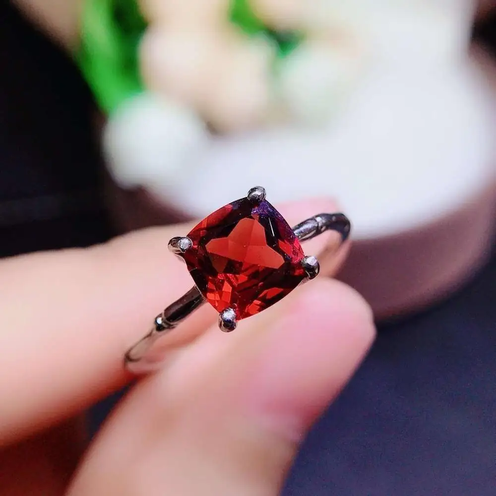 Natural And Real Garnet stone ring 925 sterling silver Fine handworked jewelry Finger rings