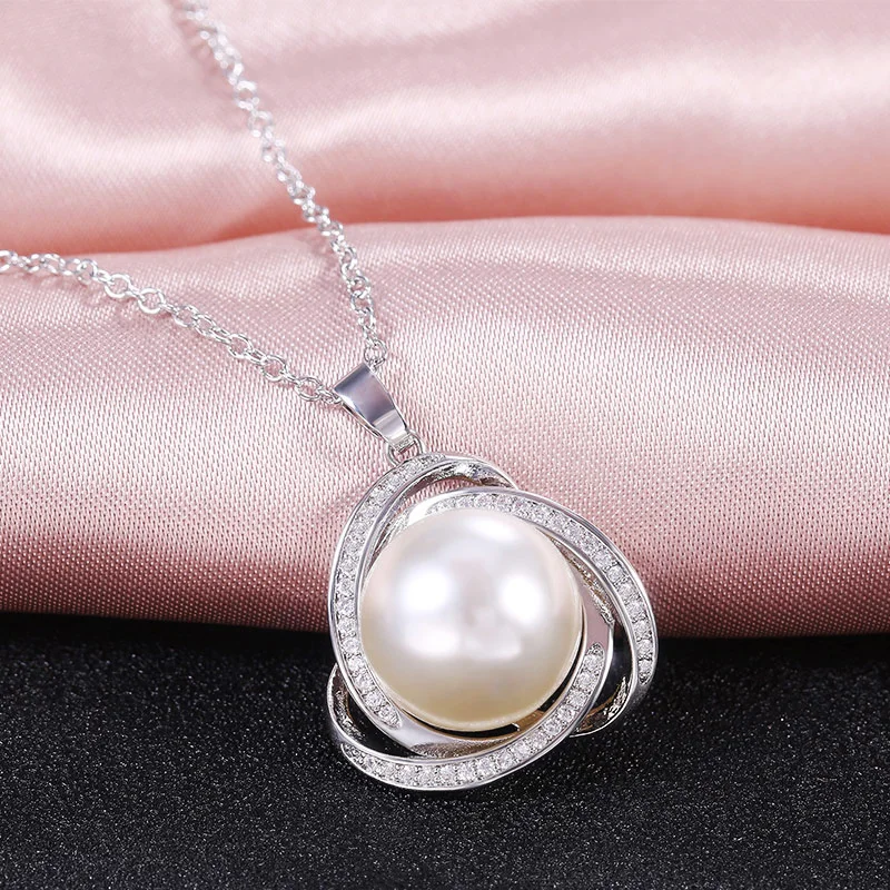 Huitan Classic Triangle Inlaid Round Imitation Pearl Pendant Women Necklace for Engagement Wedding Ceremony Fashion Necklace Hot