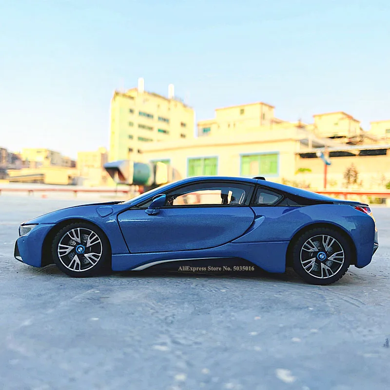 Rastar 1:24 BMW i8 blue concept car super running modello statico lega car toy collection regalo modello di auto di natale