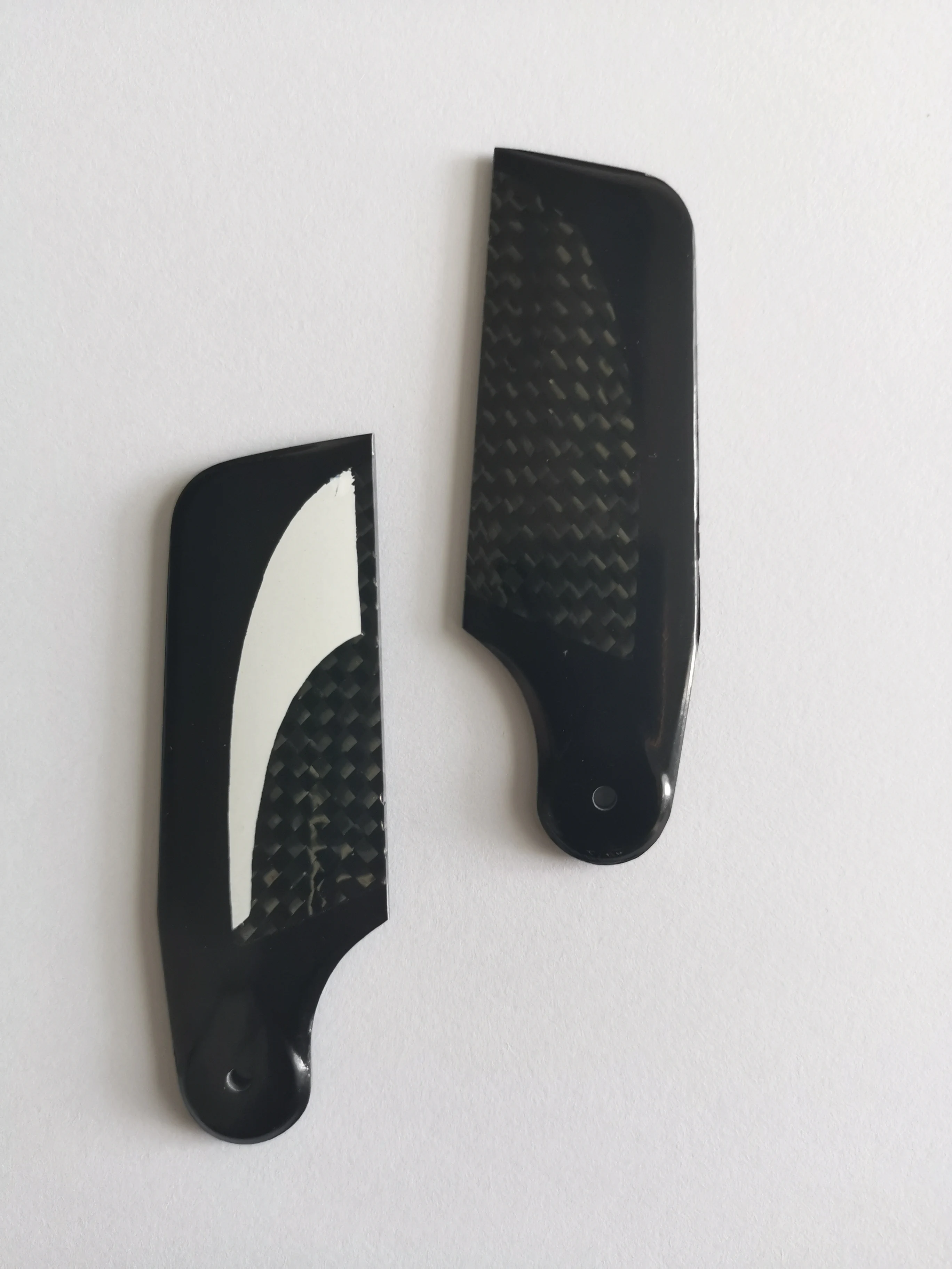 2 pairs Carbon Fiber 68mm Tail Blade For T-REX Trex 450/470/480 Helicopter