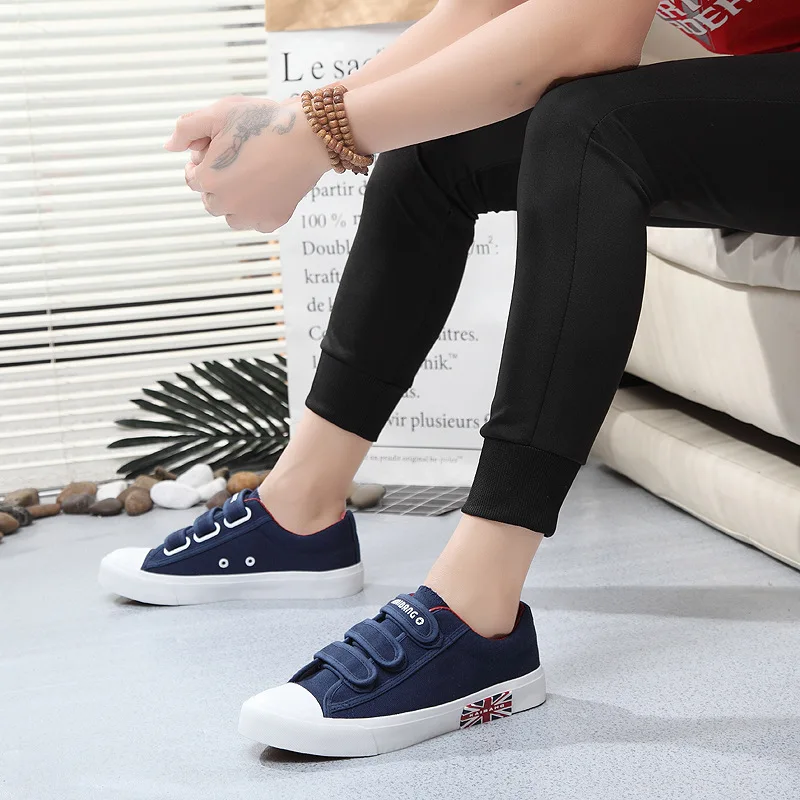 New Arrival Casual Shoes for Men Fashion 2 Men\'s Shoes Classic Couples Canvas Shoes Soft Comfortable Flats Male Sneakers