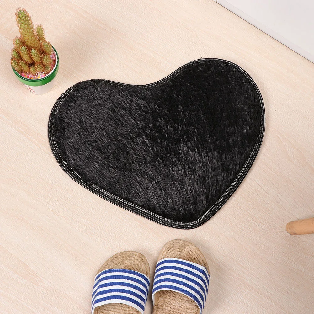 30x40cm Love Heart Shape Bathroom Carpet Solid Green Red Bath Mats Doormat Non-slip Carpets Kitchen Bathroom Rugs Home Floor Mat