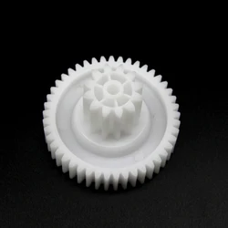 1PC Medium Meat Grinder Gear Spare Parts for Bosch MFW 2500 2510 45020 45120 66020 67440 68660 68680 CNFW4 CNFW5 Siemens MW67440