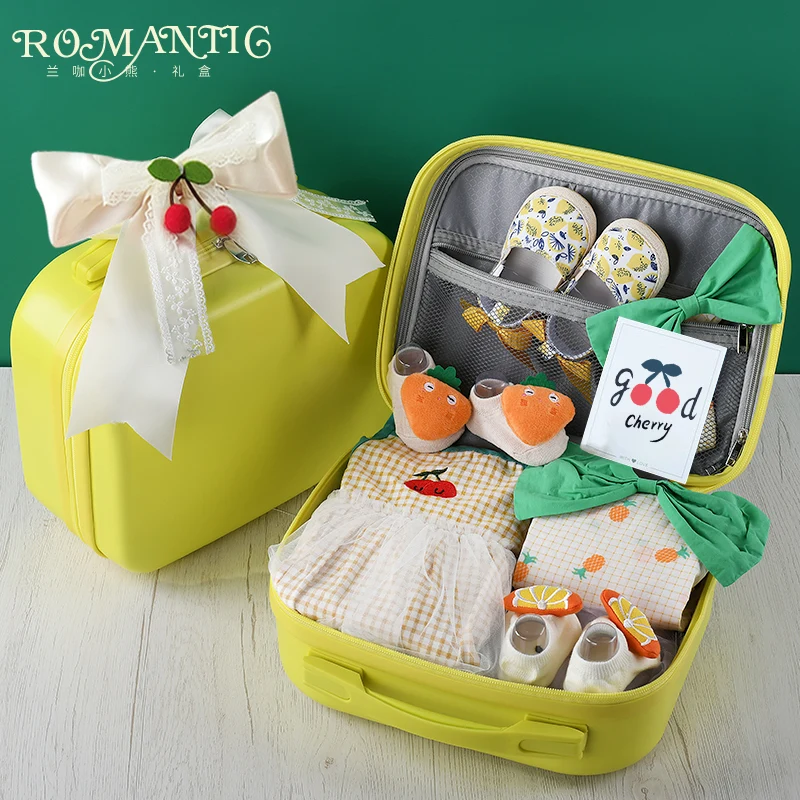 TT Baby Products Newborn Gift Box Newborn Baby Clothes and Toys Gift for First Month Celebration Suit