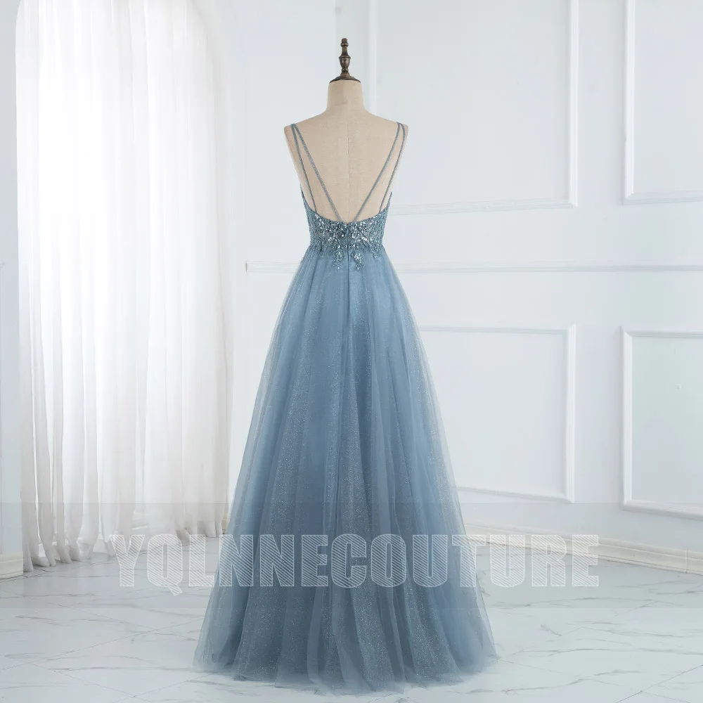 YQLNNE Dusty Blue คริสตัล Tulle ชุดราตรียาวสายรัดลูกปัด Backless ชั้นพรรคเซ็กซี่ชุด Slit จริงรูปภาพ