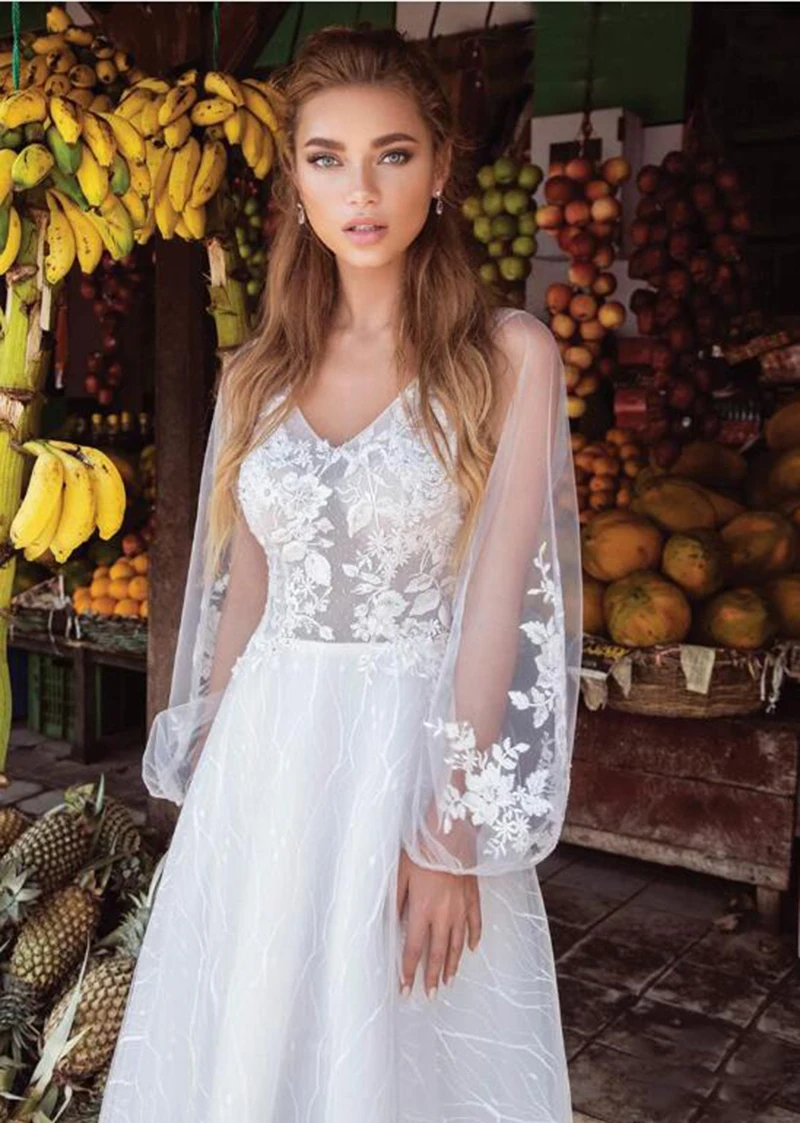 Lace Boho Wedding Dress 2024 V-neck See-through Bodice A-line Appliques Beach Glitter Bridal Dress Long Sleeves Wedding Gowns