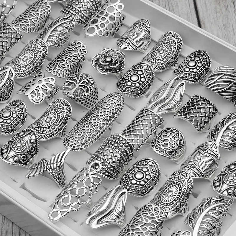 Wholesale 20pcs/Lots Mix Style Vintage Carved Flower Silver Plated Jewelry Rings For Women Size 17mm to 21mm