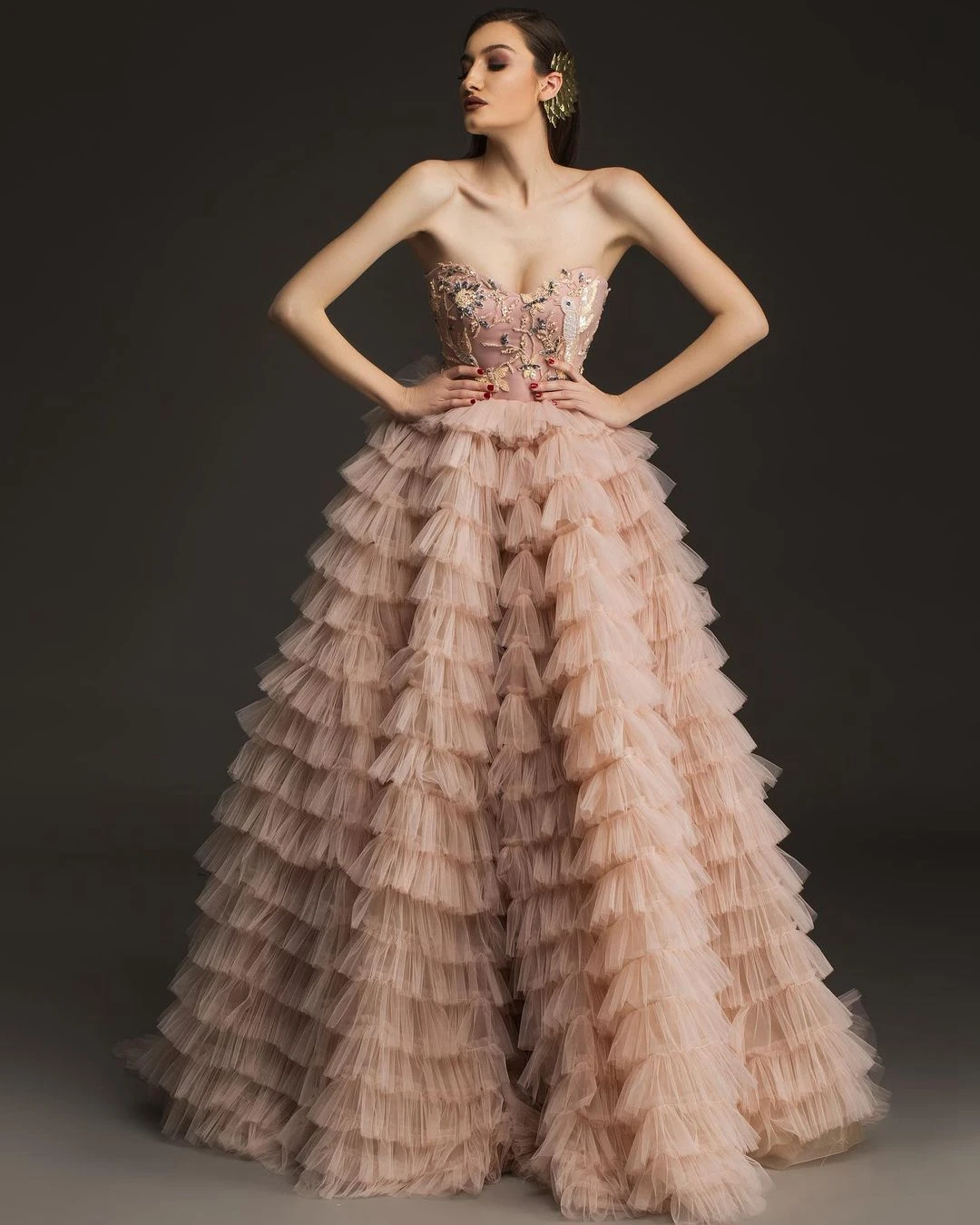 Strapless Prom Dress Sweetheart Sequins Bling Beaded Wedding Dress With Train Lush Ruffle Tulle Evening Women's Dresses