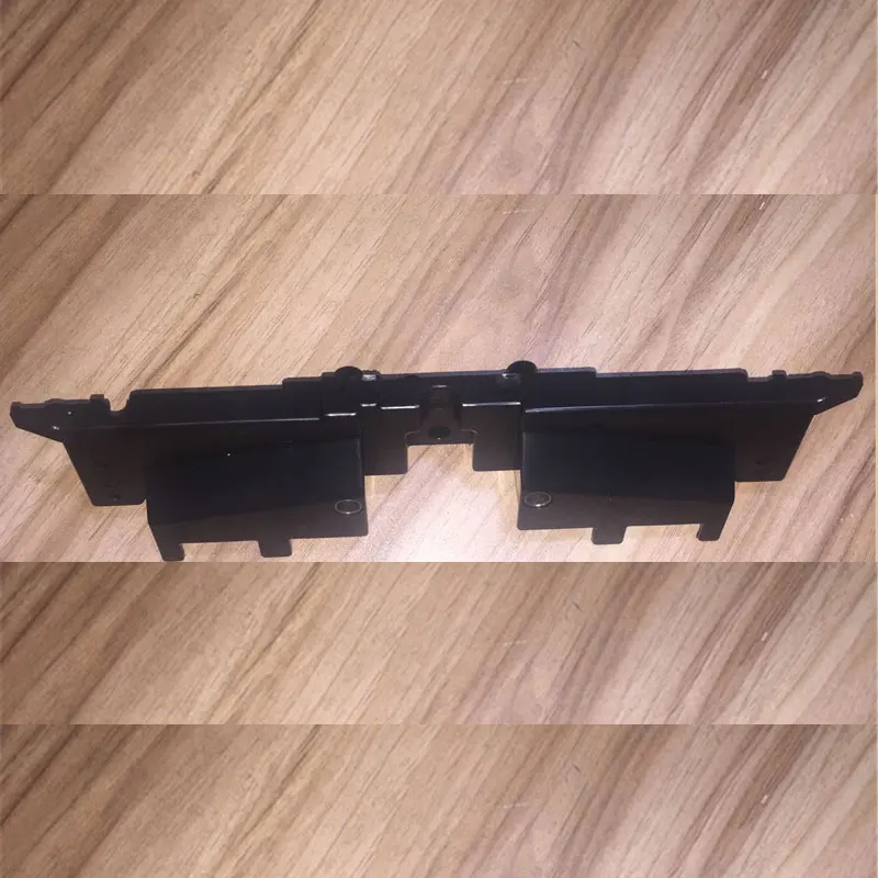 Noritsus minilab QSS-3001/3021/Laser Printer/AOM drives/Spare parts/D005005Clip paper arm/1pcs