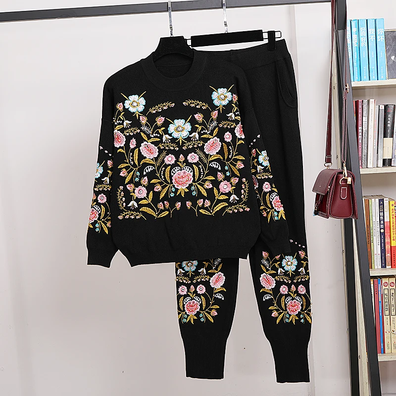 Fashion Tracksuit Women Vintage Knitted Two Piece Set Autumn Sweater Top+Long Pants Floral Embroidery Woman 2 pièces