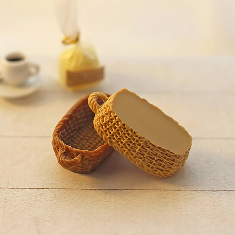 

1Pcs 1/12 Dollhouse Miniature Accessories Mini Resin Storage Basket Simulation Bread Basket Model Toys for Doll House Decoration