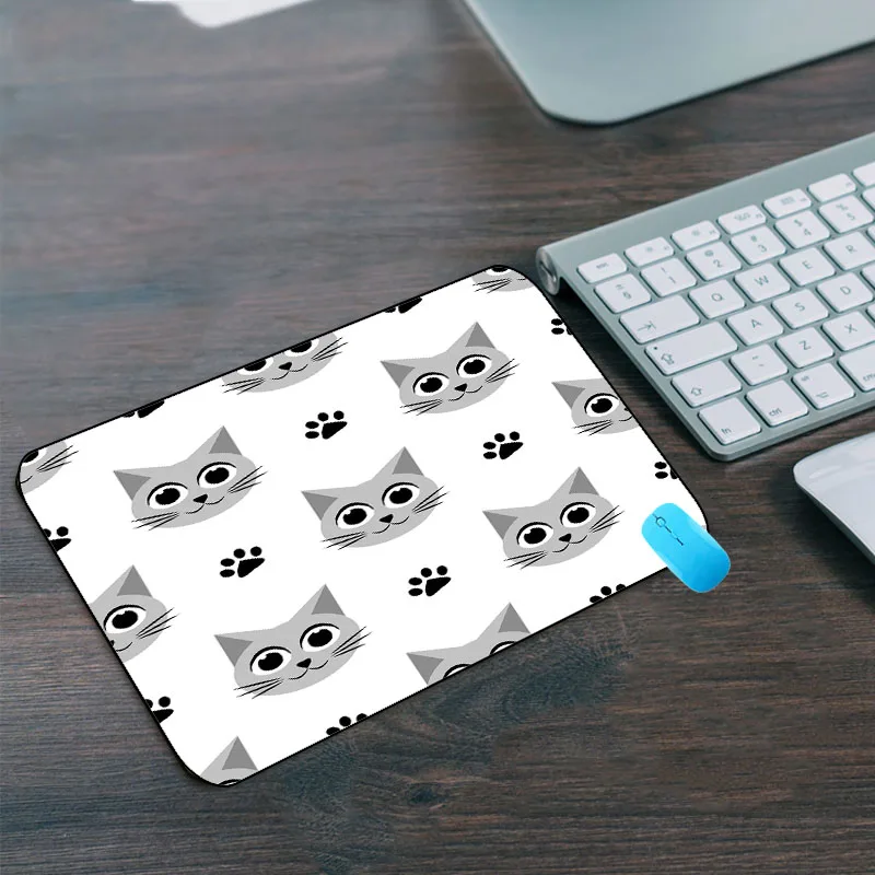 Mairuige Promotion Russian Cute Cat Small Mouse Pad Game Console Computer 22X18X2 Dota Game Pad Desktop Pad Non-slip CSGO Mat