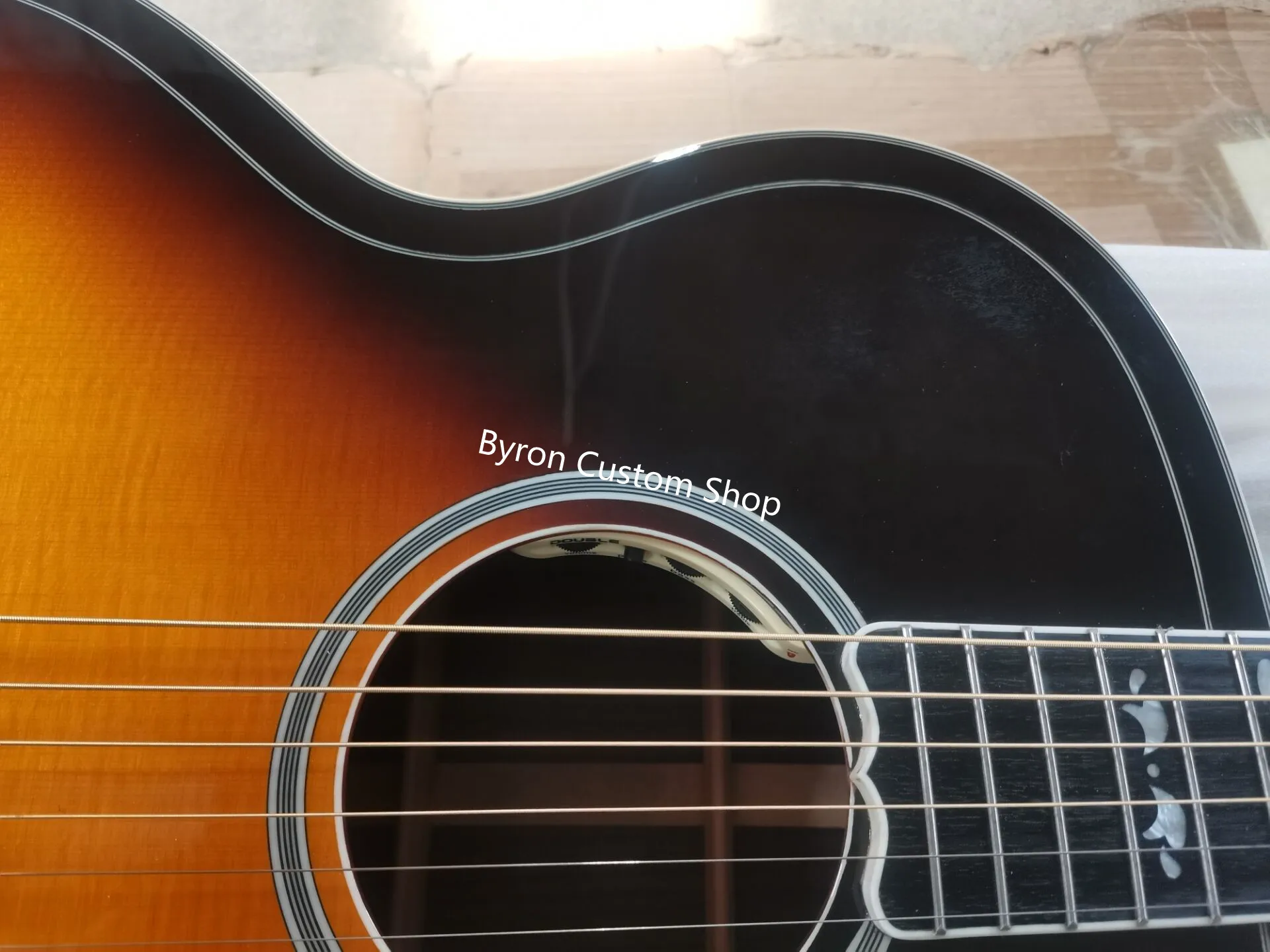 AAAA all solid Jumbo size guitar custom shop Collector’s Edition Classic Acoustic Guitar  Grand SJ-200 Bob Dylan