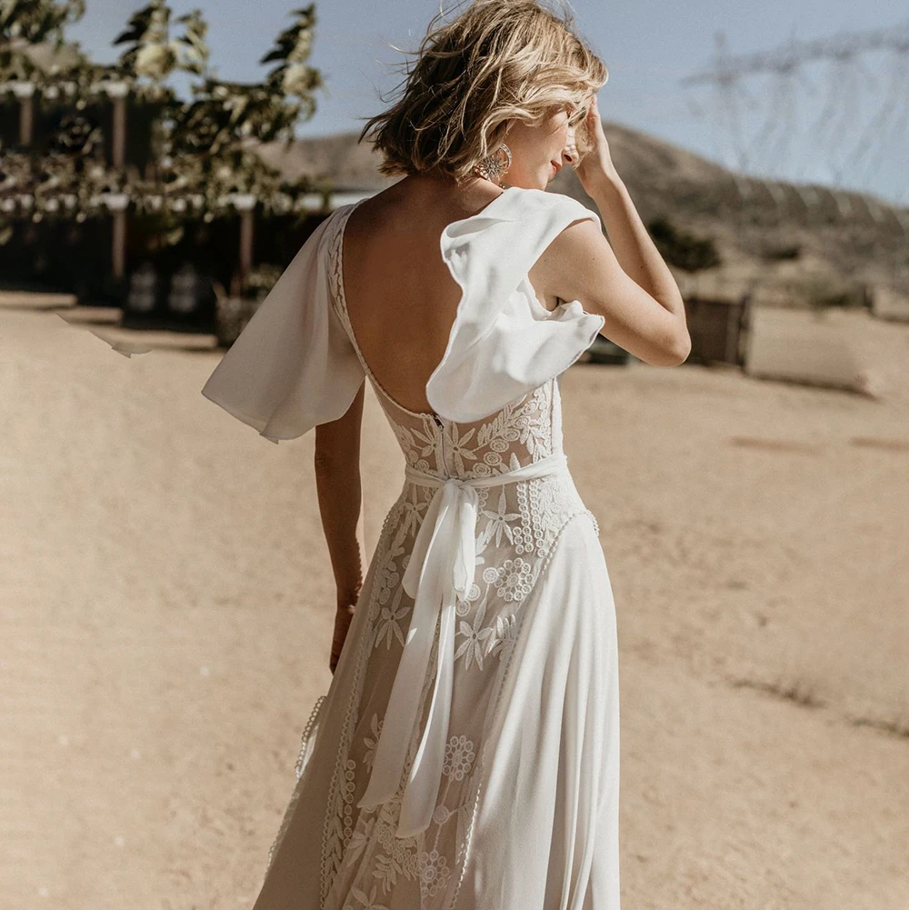 Vestido de novia de encaje romántico con cinturón de fotos reales, Mangas de capa, gasa, espalda abierta, hecho a medida, largo, rústico, cuello en V, bohemio