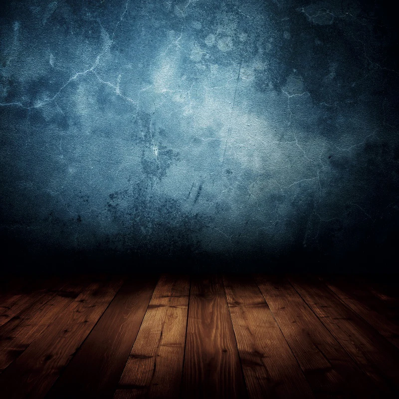 خلفية جدارية داكنة للتصوير الفوتوغرافي من الطوب الأرضيات الخشبية أضواء كاشفة لامعة مرحلة حفلة دمية الطفل منطقة تصوير خلفية التصوير الفوتوغرافي