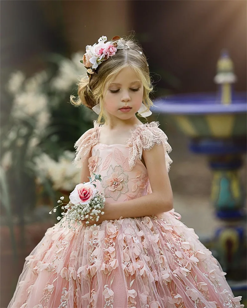 Cute Pink Flower Girl Dresses 3D Floral Appliqued Cap Sleeve Little Kids Wedding Dress Beautiful Girls Pageant Party Gowns