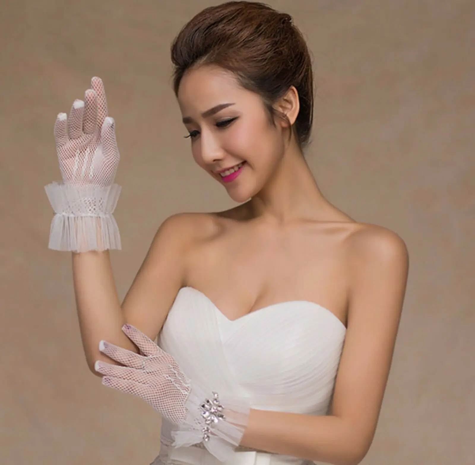 Woman Lady Party Opera Bridal Fancy Costume Wedding SHORT White Lace Gloves