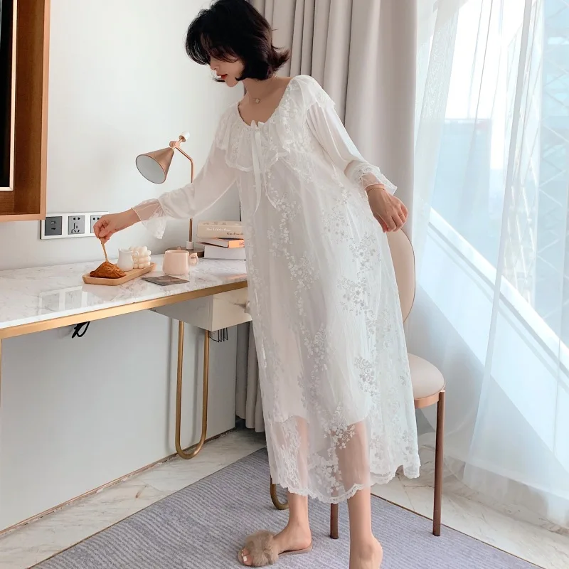 

Sexy Lace Embroidery Nightdress Sweet Princess Modal Retro Ladies Casual Spring Long Sleepshirt palace Nightshirt Loose Homewear