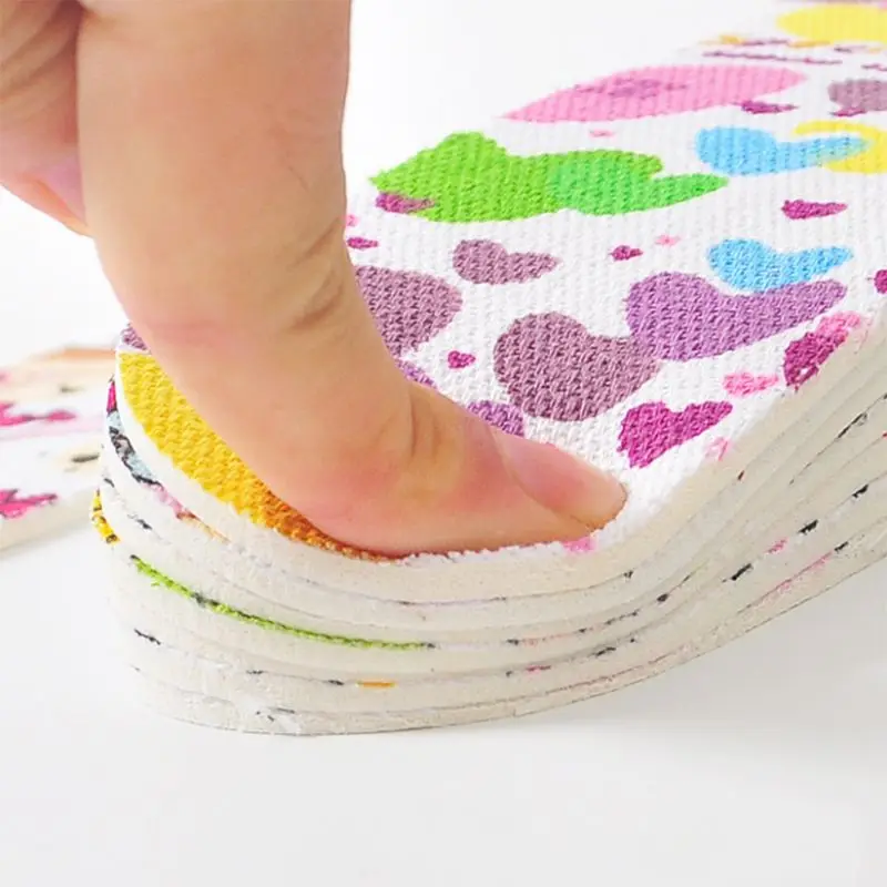 Bambini Scarpe Pad Taglio Formato Libero di Massaggio Cuscino In Lattice EVA Ultralight Cuscinetti Morbidi Per Bambini Soletta Del Fumetto Sveglio Della Protezione Traspirante Ins