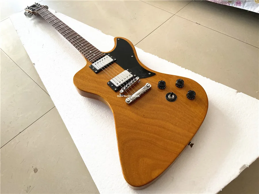 High quality customized version of electric guitar mahogany can be customized free shipping