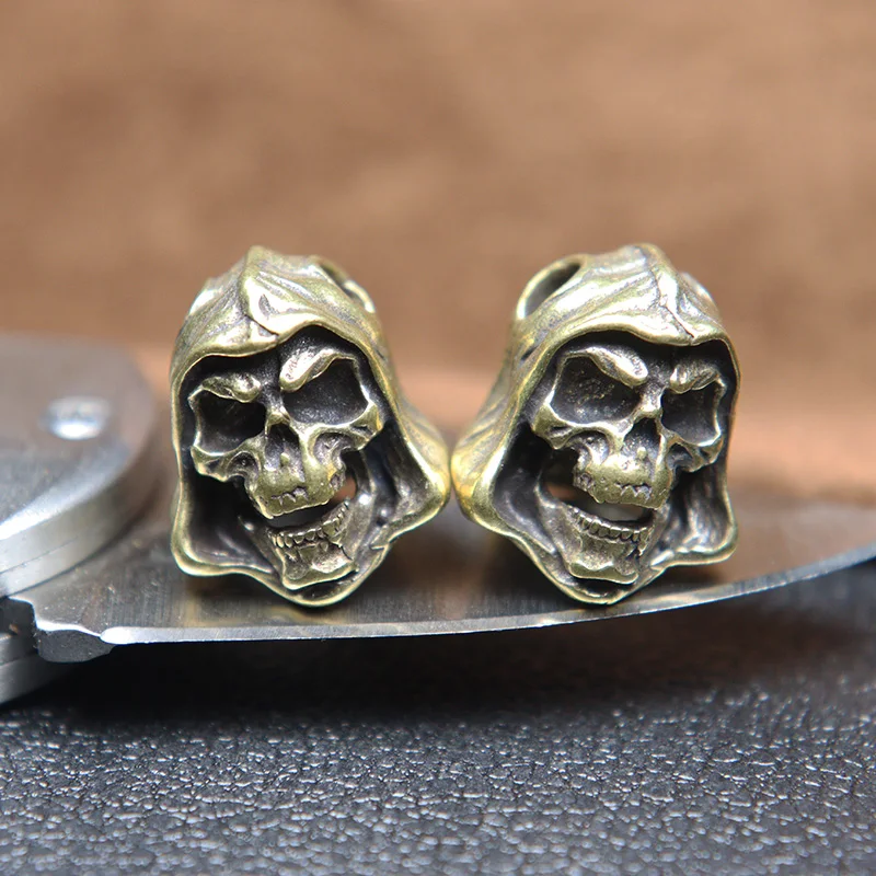 

Grim Reaper Skull Head Knife Lanyard Bead Pendant DIY Paracord Hangings Jewelry Punk Vintage Brass Outdoor EDC Tool Accessories