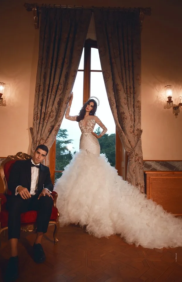 2020 Abiti Da Sposa a sirena di lusso increspature Appliques paillettes di pizzo dieri Abiti Da Sposa Dubai arabo Abiti lunghi Da Sposa