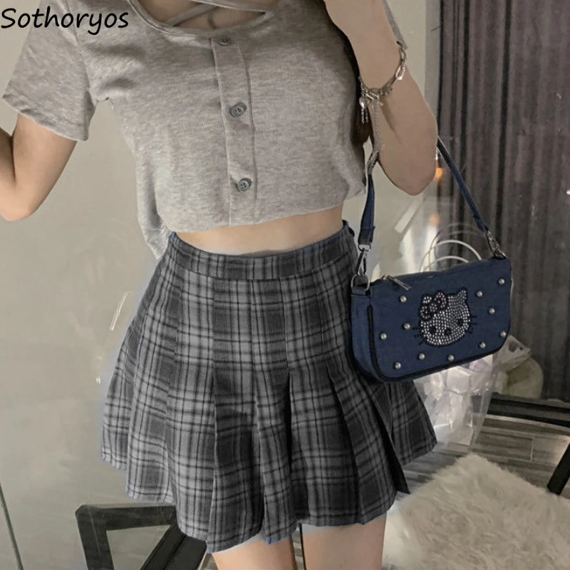 

Women Mini Skirts Plaid Pleated Japan Style Schoolgirls Fashionable Harajuku Teens Hot Sweet All-match A-line Temperament Casual