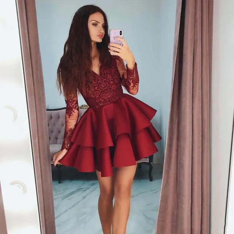 Burgundy Short Cocktail Prom Dresses 2022 Illusion Long Sleeve Appliques Lace Beaded A Line Modern Mini Party robe soirée femme