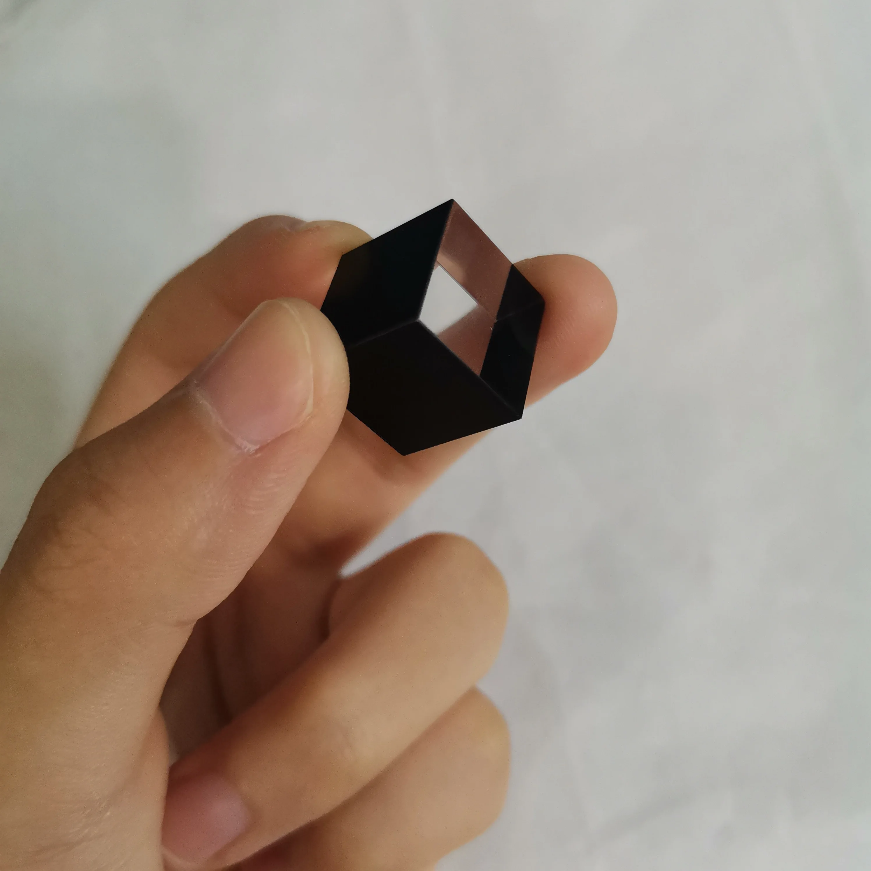 15* 15 * 15MM Cubic Splitting Prism Antireflection Two-Reflective Eight-Transparent 20 To 80 Black Prism Cute Light