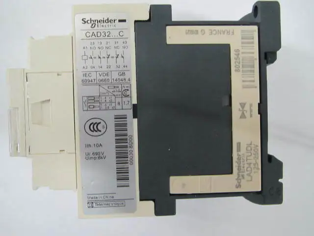 Original Export Three-Pole DC Contactor Control Relay CAD32MDC Three Open Two Closed DC220V