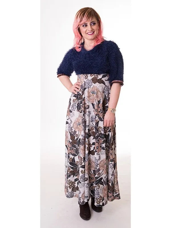 Long winter dress for young woman, floral print and wool fabric short hair on the front,