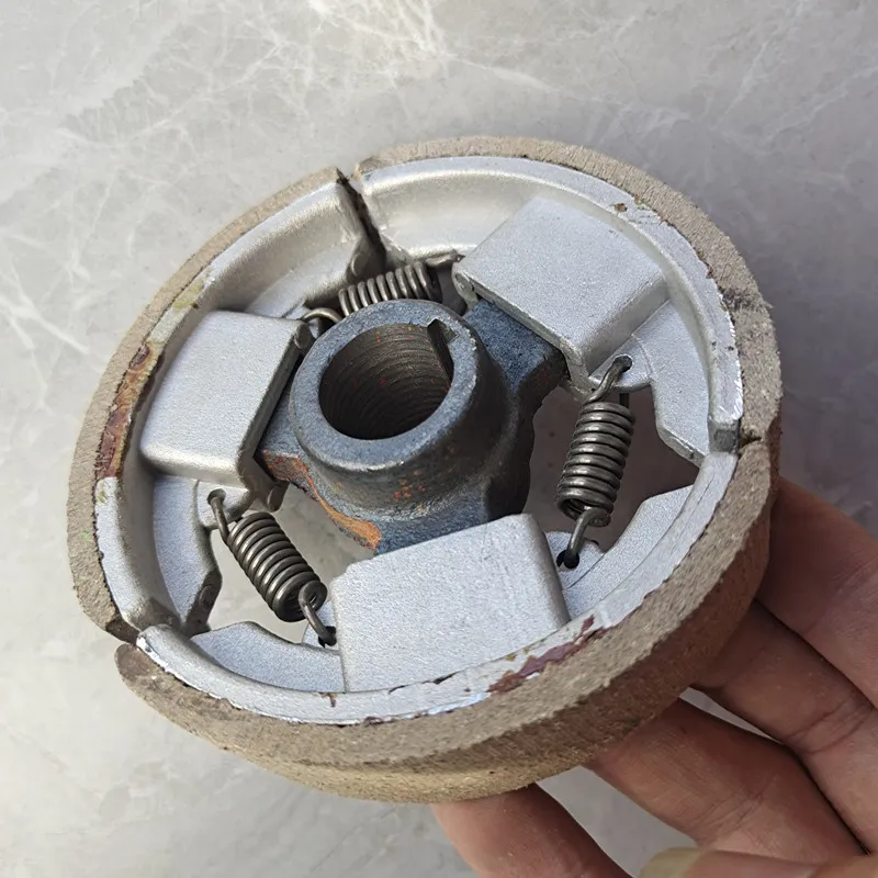 1 Pc 168F/170F/GX160/GX200 20mm Flat key clutch for gas engine / Air-cooled diesel engine And more models