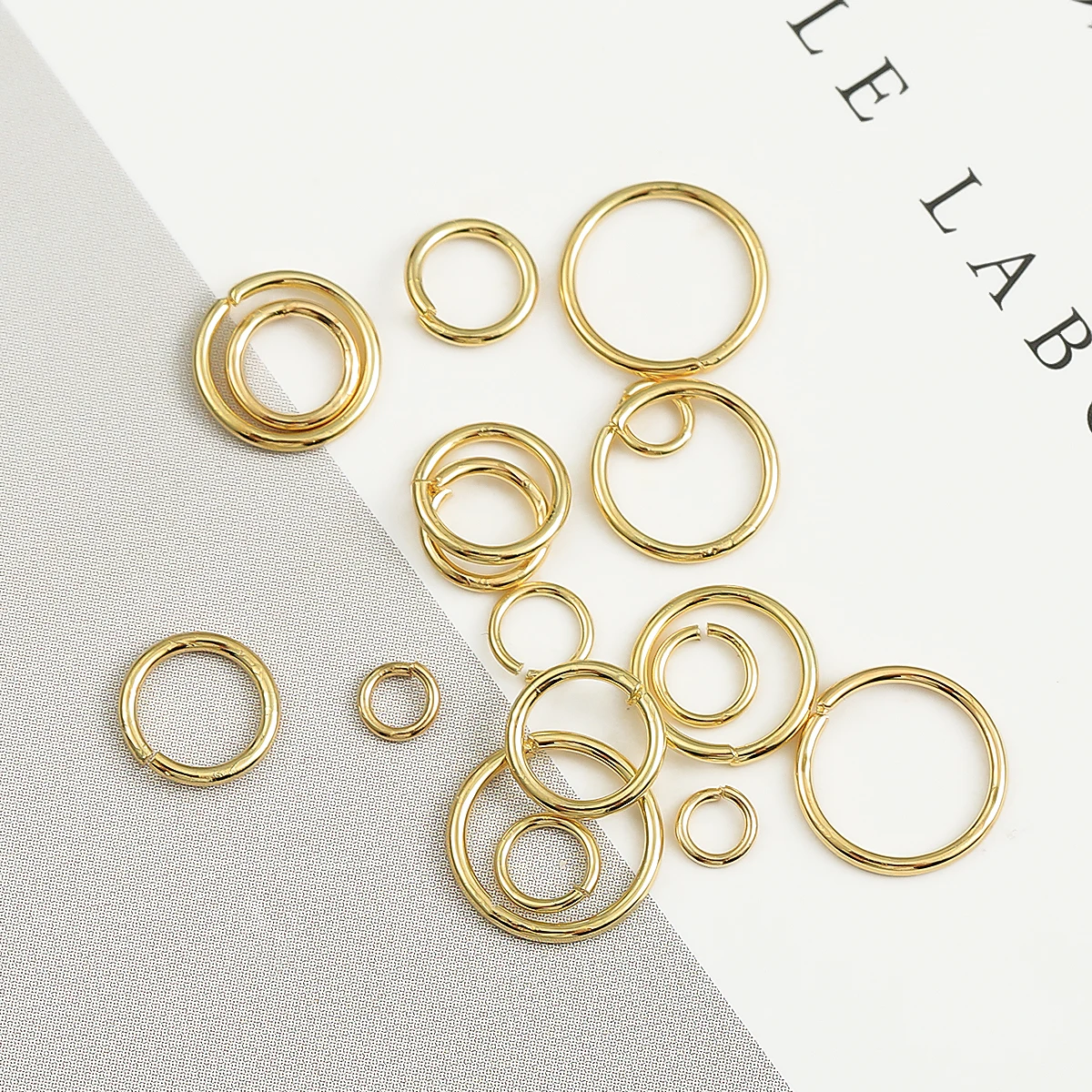 100pcs/lot 6 sizes 18K valós Arany plated Sárgaréztábla Fém nyitva Ugrás gyűrűk számára DIY ékszer Gyártás Materiális Ékszerek csatlakozó Porond